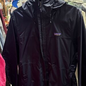 Patagonia Mens or women Black Windbreaker